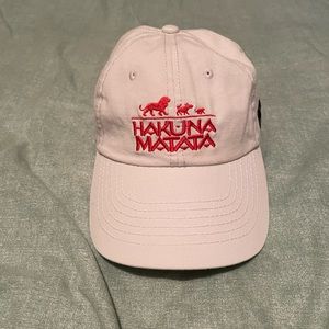NWOT Disney Lion King Hakuna Matata Hat